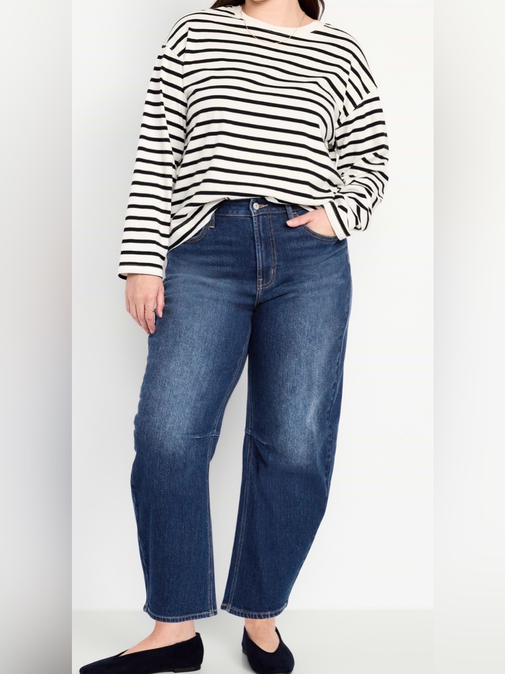 Old Navy High-Waisted Wow Barrel Leg Jeans Size 16